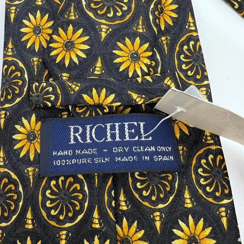 Vintage Richel Spain 100% Pure Silk Hand Made Mens Tie Black Floral NWT
